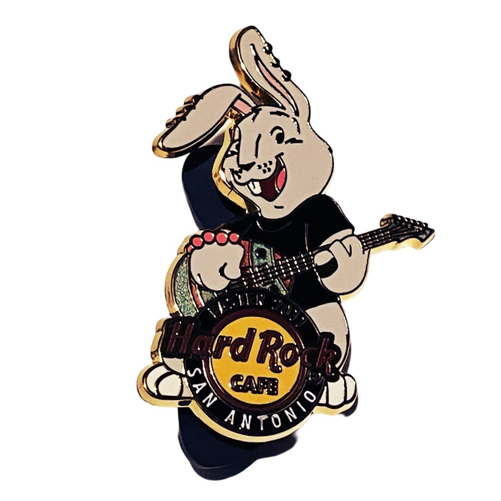 3/$15 Hard Rock Cafe The Original Bunny Easter 2011 Pin